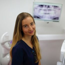 Polski-Dentysta-Coventry-dentysta-Anna-Kukulska